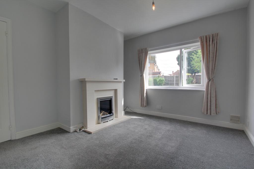 Station Road, Wombourne 3 bed semidetached house £875 pcm (£202 pw)