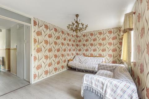 35 Weighton Road, London, SE20 8TN