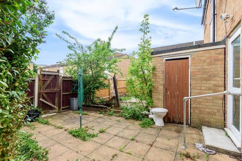 35 Weighton Road, London, SE20 8TN