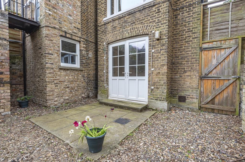 Courtyard Garden