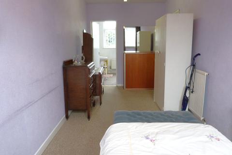 22 Barkby Road, Leicester, LE4 9HL