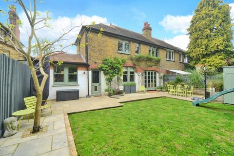 15 Norman Road, Sutton, SM1 2TB