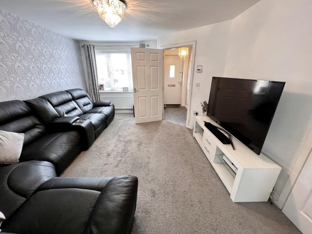 Jacob Nelson Way, Coventry, CV2 2PP 3 bed end of terrace house £226,500