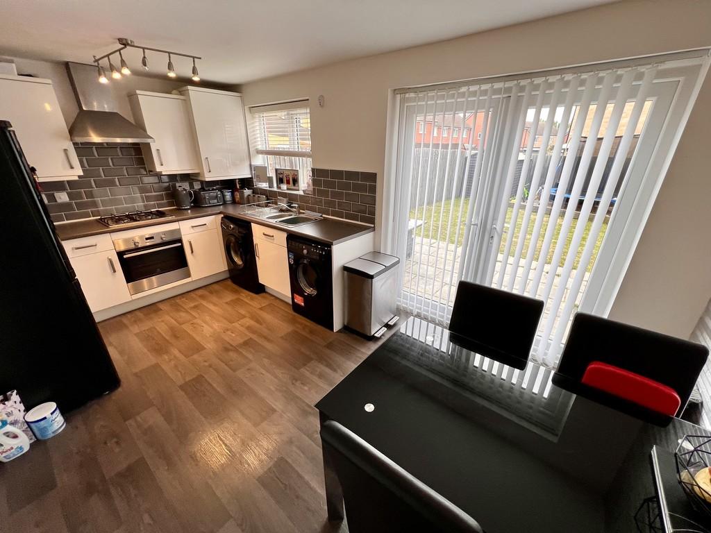 Jacob Nelson Way, Coventry, CV2 2PP 3 bed end of terrace house £226,500