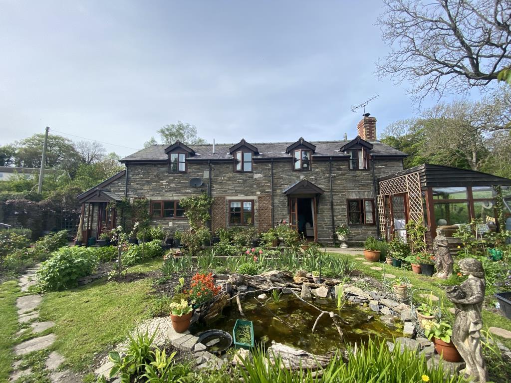 New Radnor, Powys, LD8 2 bed cottage £340,000