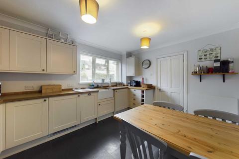 3 Rumballs Close, Hemel Hempstead, HP3 8HX