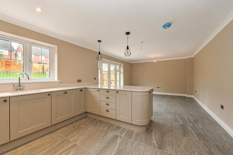 4 bedroom detached house for sale, Lymington Bottom Road, Four Marks, Alton, Hampshire