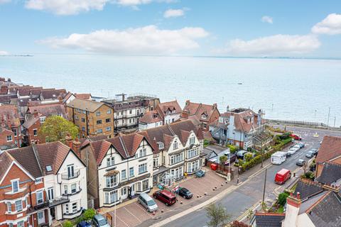 17 bedroom detached house for sale, Grosvenor Road, Westcliff-on-sea, SS0