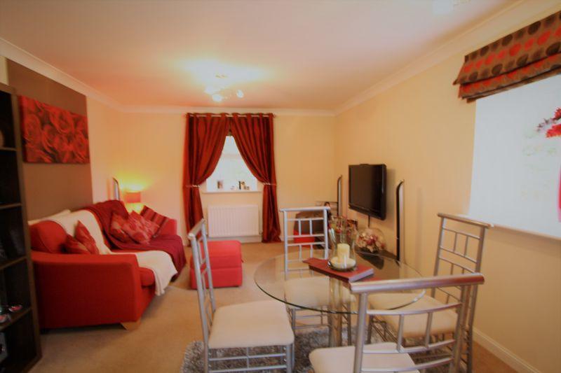 Mescott Meadows Hedge End Southampton So30 2jt 2 Bed Apartment £925