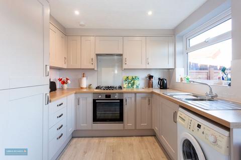 9 Rowbarton Close, Taunton, TA2 7DQ
