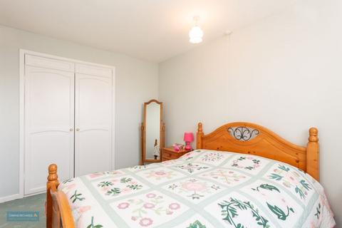9 Rowbarton Close, Taunton, TA2 7DQ