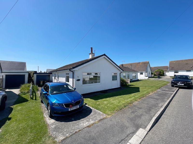 Rhosneigr, Isle of Anglesey 3 bed detached bungalow £420,000