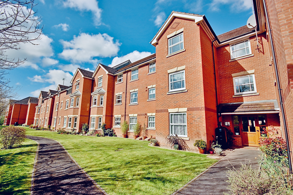 Hardy Court, Barbourne, Worcester, WR3 3 bed duplex for sale £240,000