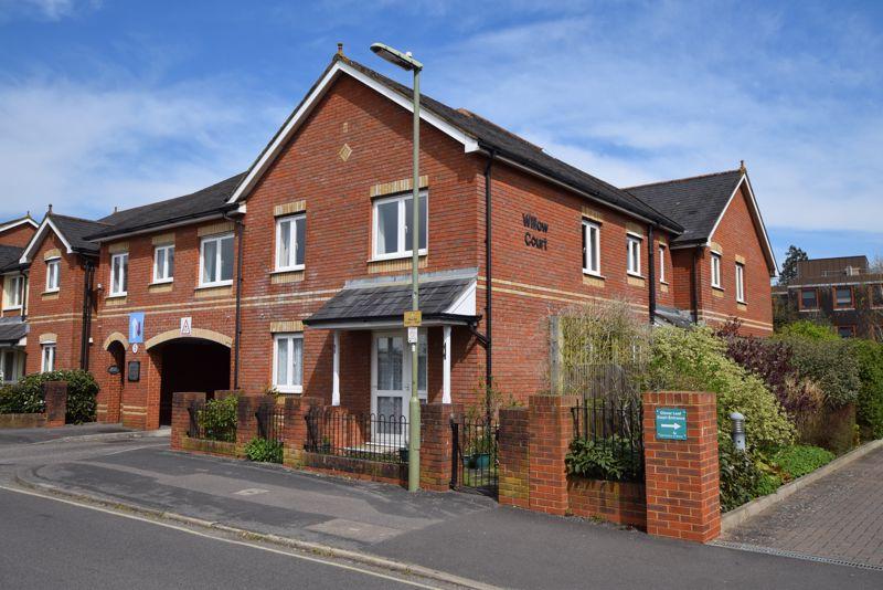 Overlooking Ackender Road & Clover Leaf Court, Alton 1 bed retirement