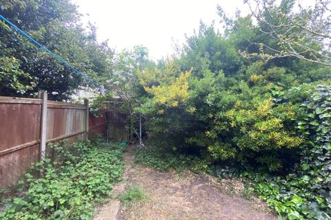 58 Foxglove Road, South Ockendon, RM15 6ET