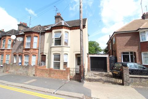 18 Ashburnham Road, Luton, LU1 1JP