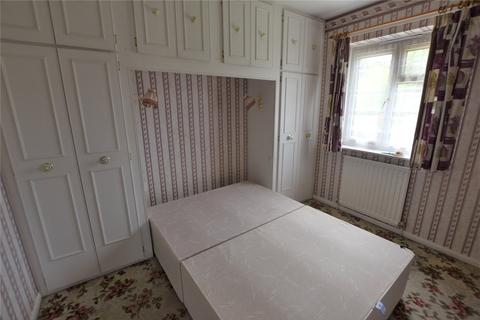 3 bedroom semi-detached house for sale - Stuart Road, Rowley Regis, West Midlands, B65