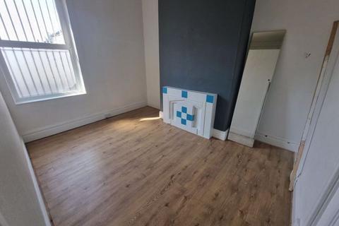 Property to rent, Stanley Road, Liverpool