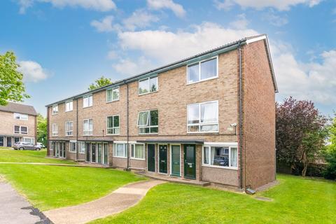 35, Park Court Park Road, New Malden, KT3 5AE