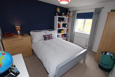 63 Inchburn Crescent, Penistone, Sheffield, S36 6FE