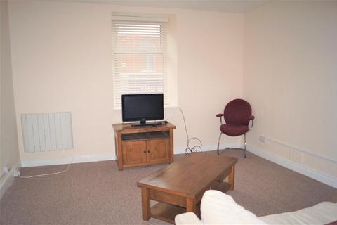 2 bedroom flat to rent - High Street, Pwllheli