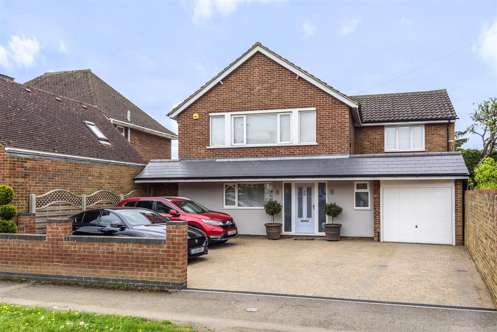 Queens Drive, Bedford 4 bed detached house £650,000