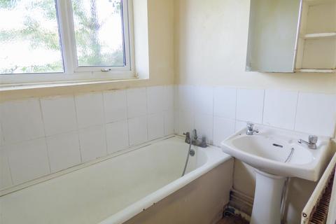 74 Nelson Road, Northfleet, Gravesend, DA11 7EF