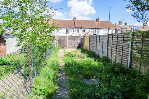 74 Nelson Road, Northfleet, Gravesend, DA11 7EF