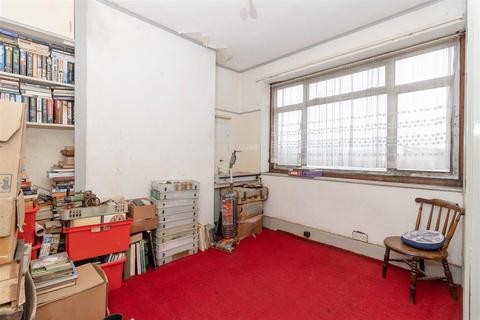 183 Brighton Road, Lancing, BN15 8JB