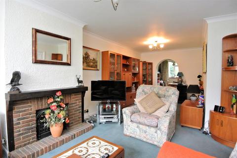 3 bedroom semi-detached house for sale - Maxwell Road, Ashford