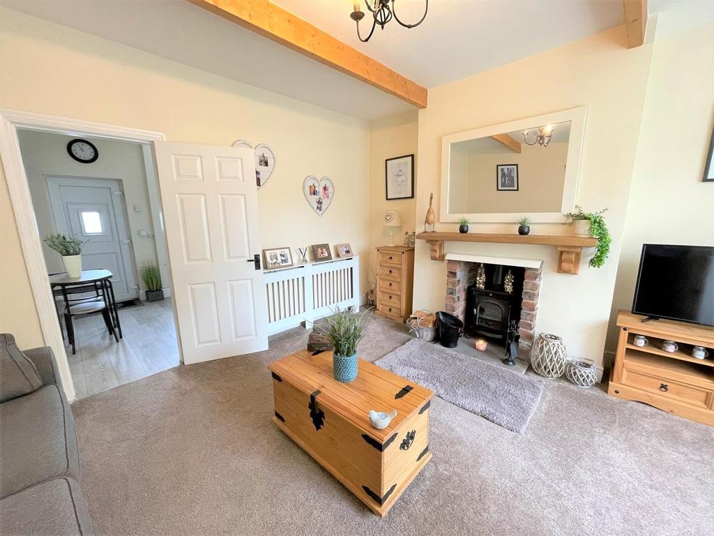Duke Street, Harle Syke, Briercliffe 2 bed terraced house £95,000