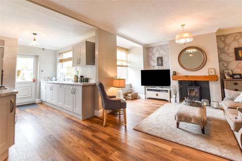 105 Beverley Road, Hessle, HU13 9AN