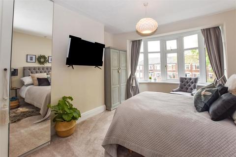 105 Beverley Road, Hessle, HU13 9AN