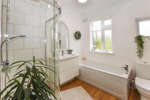 105 Beverley Road, Hessle, HU13 9AN