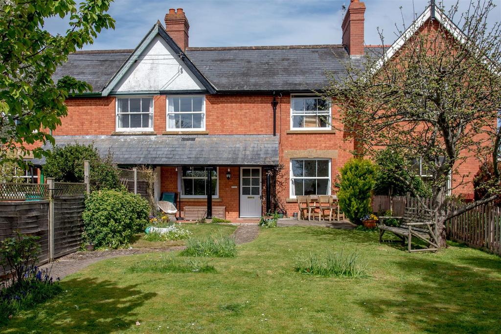 Orchard Portman, Taunton 3 bed terraced house £410,000