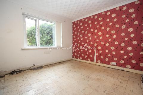 2 bedroom property for sale - Lynmouth Crescent, Rumney, Cardiff