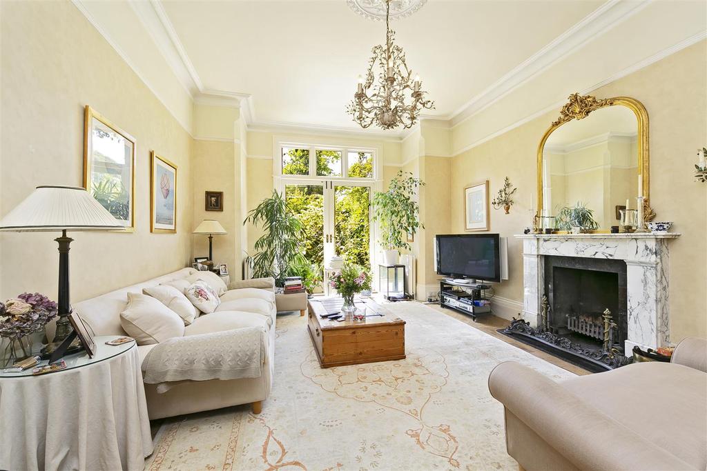 Walpole Gardens, Twickenham 7 bed detached house £3,999,950