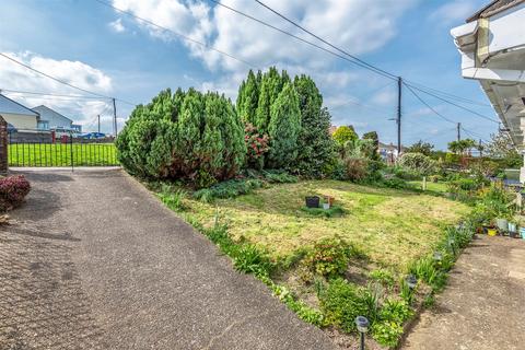 24 Chanters Hill, Barnstaple, EX32 8DN