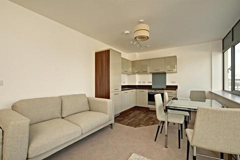 2 bedroom flat to rent - Trinity Court,, Between Towns Road