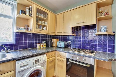 28 Airedale Drive, Horsforth, Leeds, LS18 5ED