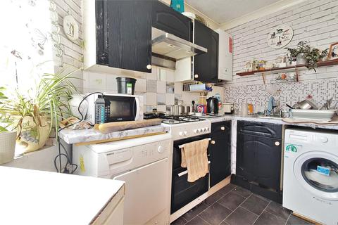 2 bedroom flat for sale - Ashley Road, Poole