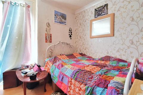 2 bedroom flat for sale - Ashley Road, Poole
