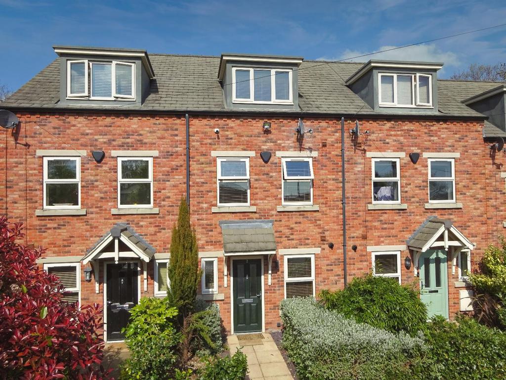 Broadgate View, Horsforth 3 bed townhouse £325,000