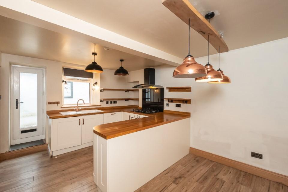 Dining Area   Kitchen