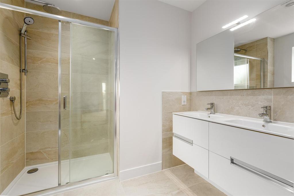 En Suite.jpg