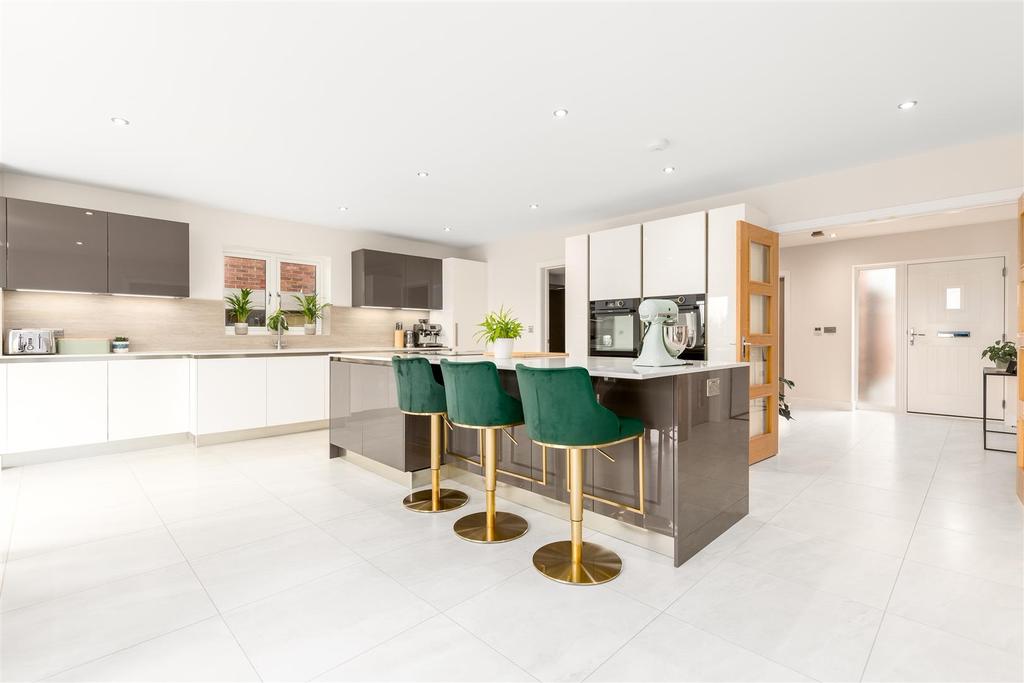 Kitchen Diner 1.jpg