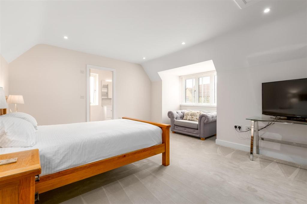 Bedroom 2.jpg