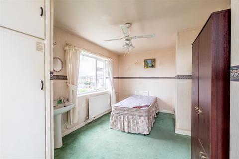 35 Back Lane, Farsley, Pudsey, LS28 5EU