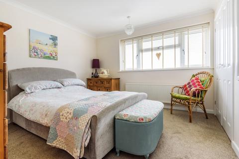 15 Vowley View, Royal Wootton Bassett, Swindon, SN4 8HT