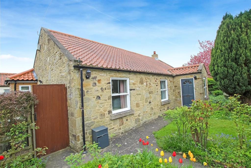 Moor Road, Melsonby, Richmond 2 bed detached bungalow for sale £250,000